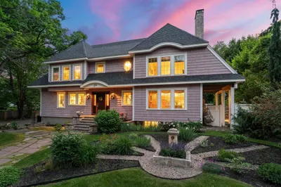 24 Mohawk Road