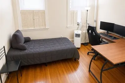 34 Anderson St #1