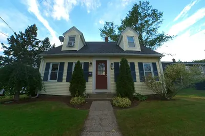 82 Elm St