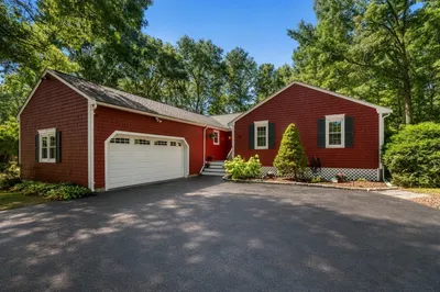 20 Wexford Dr 1