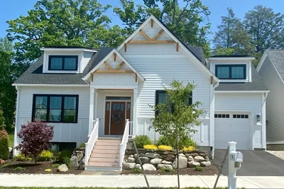 27 Higgins Way 1