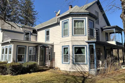 300 N Brookfield Rd 1