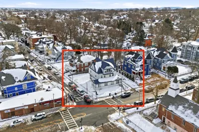 162 Humboldt Ave 1