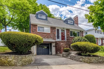 2 Greenbrook Rd