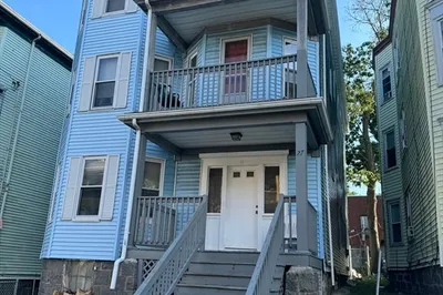 27 Evelyn St 1