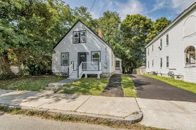 197 Oakland Ave 1