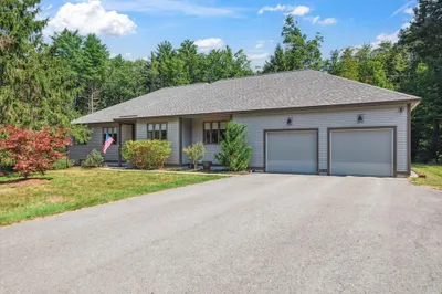 36 Nichols Rd