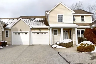 34 Emerald Court #34 1