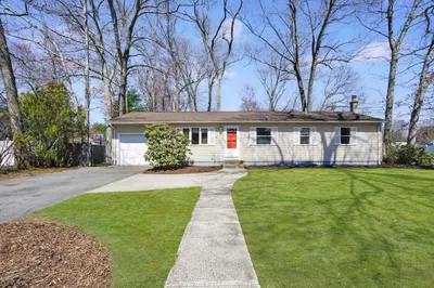 70 Quentin Rd