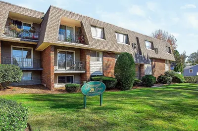 84 Summer Ave #5 1