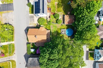 112 Lawrence Street