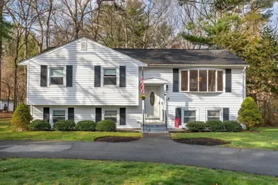 8 Spring Lane