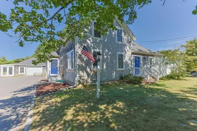 241 Davisville Rd 1