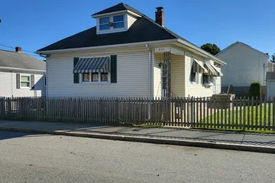 433 Grinnell St 1