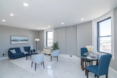 140 Chestnut Street #606 1