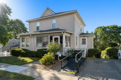 138 Forest St 1