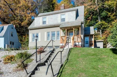 5 Poniken Road