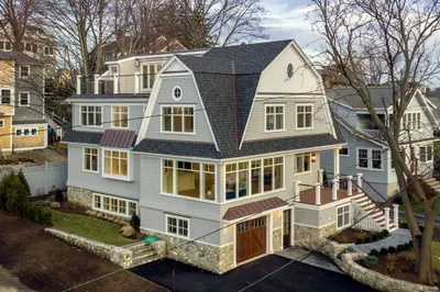 25 Cushing Ave