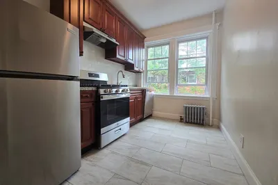 1691 Commonwealth Ave #22