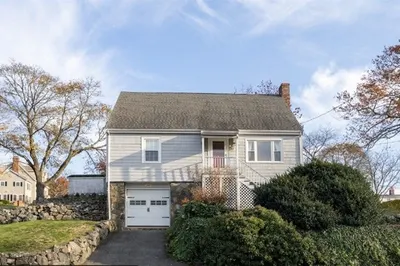 51 Barnstable St 1