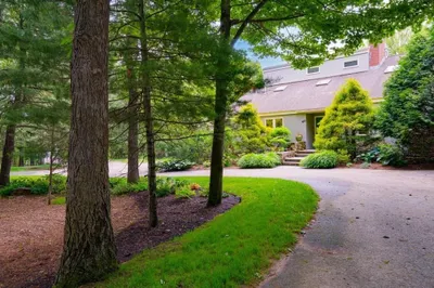 40 Bicentennial Way 1