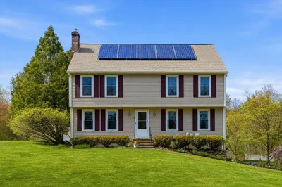 8 Villanova Dr 1