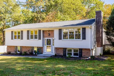 25 Newcomb Rd