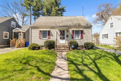 156 Garland St 1