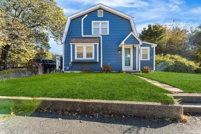 1052 Providence Rd 1
