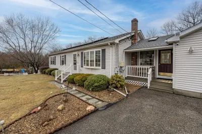 14 Lauren Dr 1
