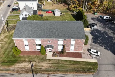 42 Fisher St #3
