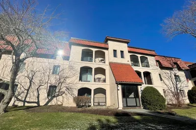 685 Oak St #20-1 1