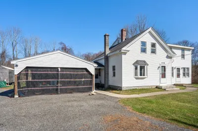 146 Millville Rd 1
