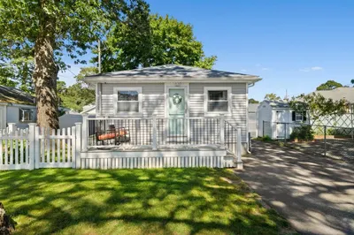 19 Swift Ave 1