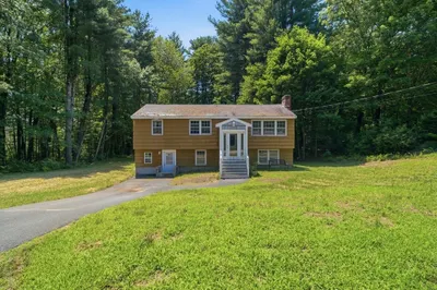 56 Sunset Rd 1