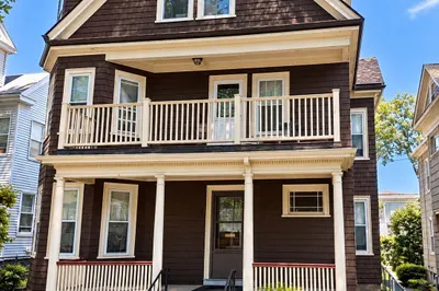 10 Samoset St 1