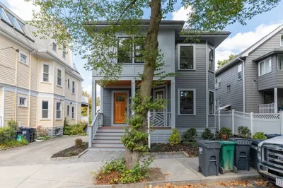 213 Fayerweather St 1