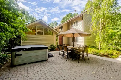 55 Shaw St 1