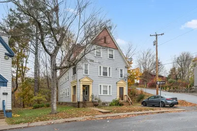 23 Twine Hurst Pl