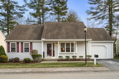42 Brewster Rd #42