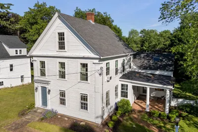 339 Boston Rd 1