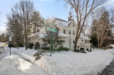 29 Abbott Road