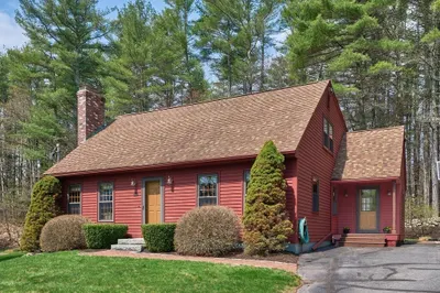 532 B Hubbardston Rd 1