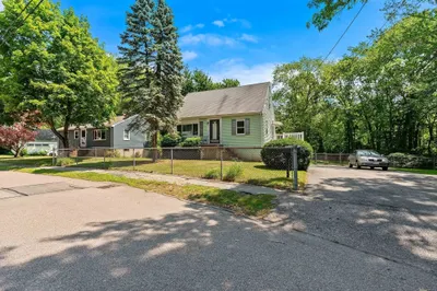 26 Curtis Road 1