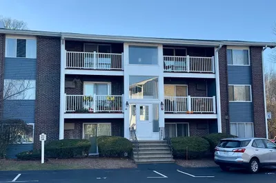 11 Woodcrest Ct #5