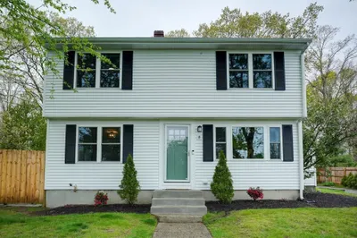 8 Chamberlain Rd 1