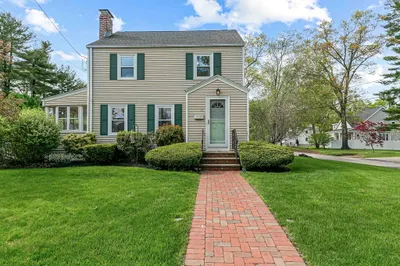 74 Linwood St 1