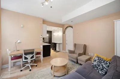 4 Charlesgate E #107 1