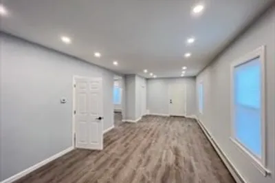 10 Brooks Ave #2 1