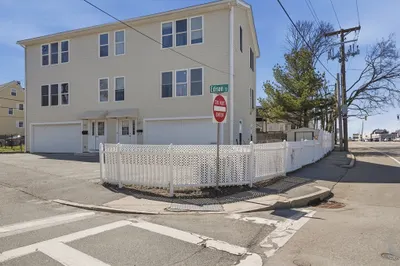 82 Edison St #82 1